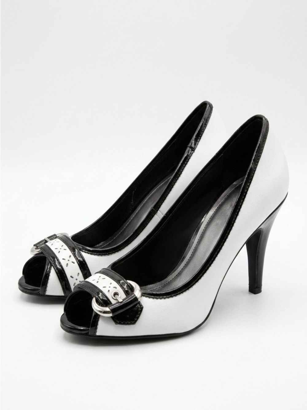Black and White Spectator Pump with Peep Hole 3.5” Size 6